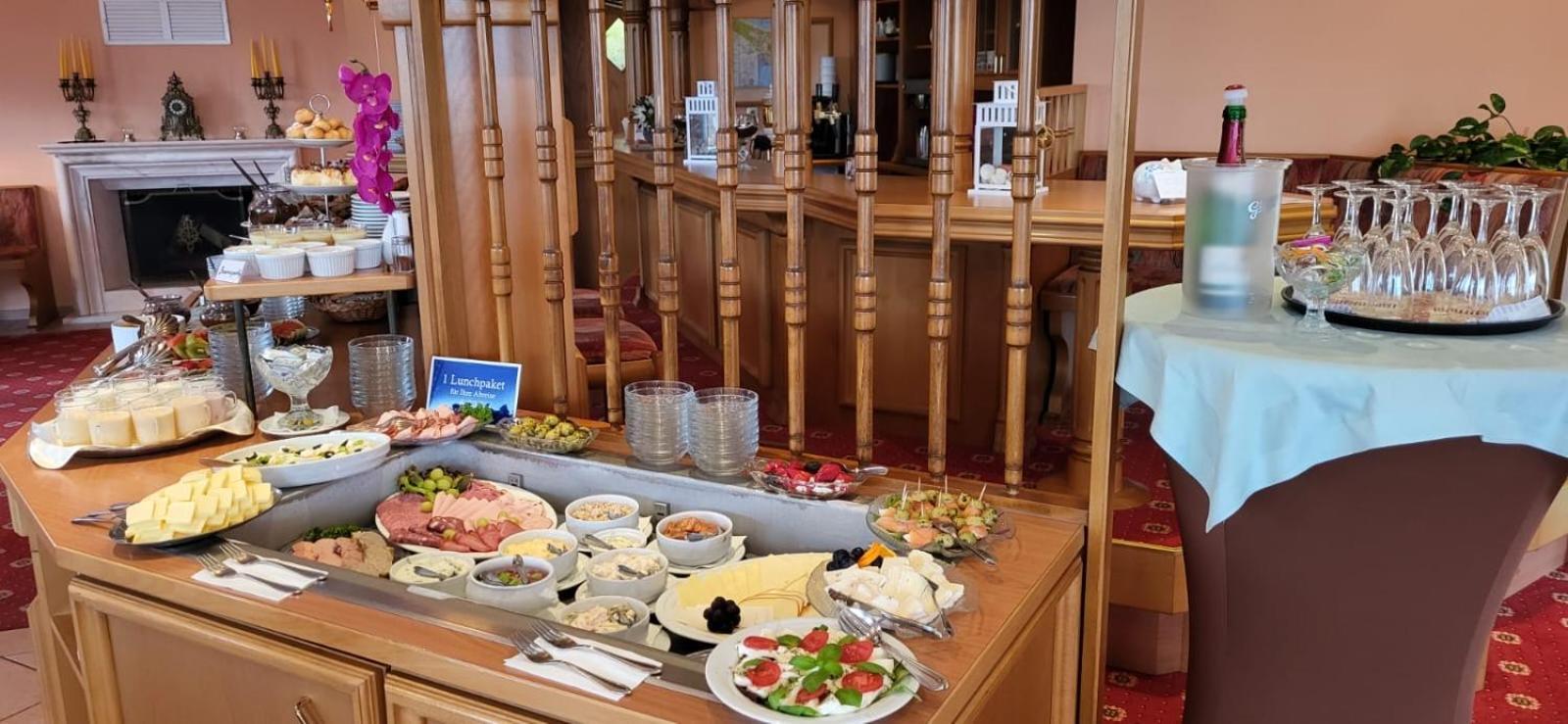 Hotel Garni Seeschloesschen Kolpinsee Exteriör bild
